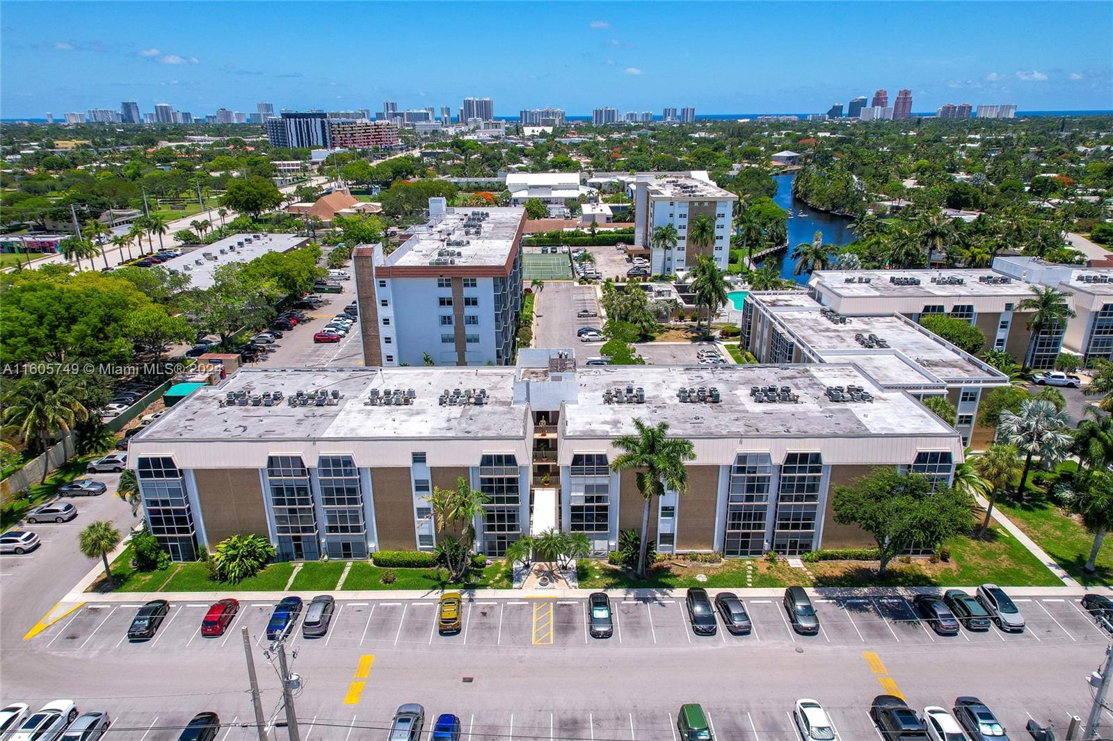 RIVER SHORES CONDO - Residential