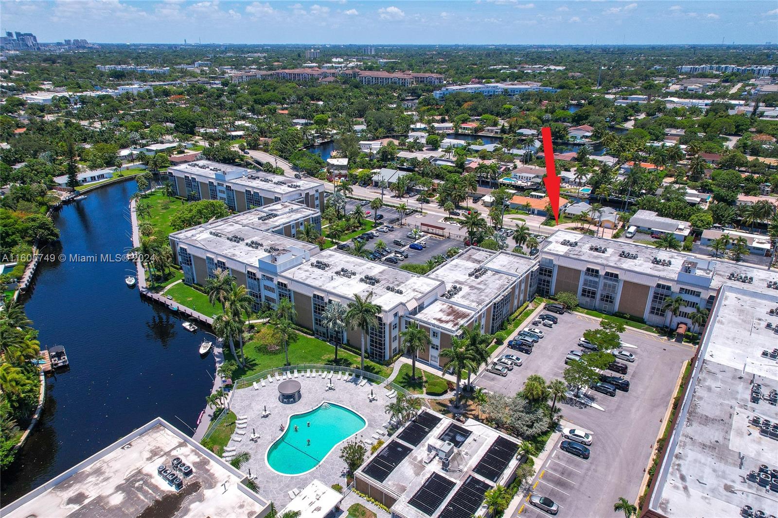 RIVER SHORES CONDO - Residential