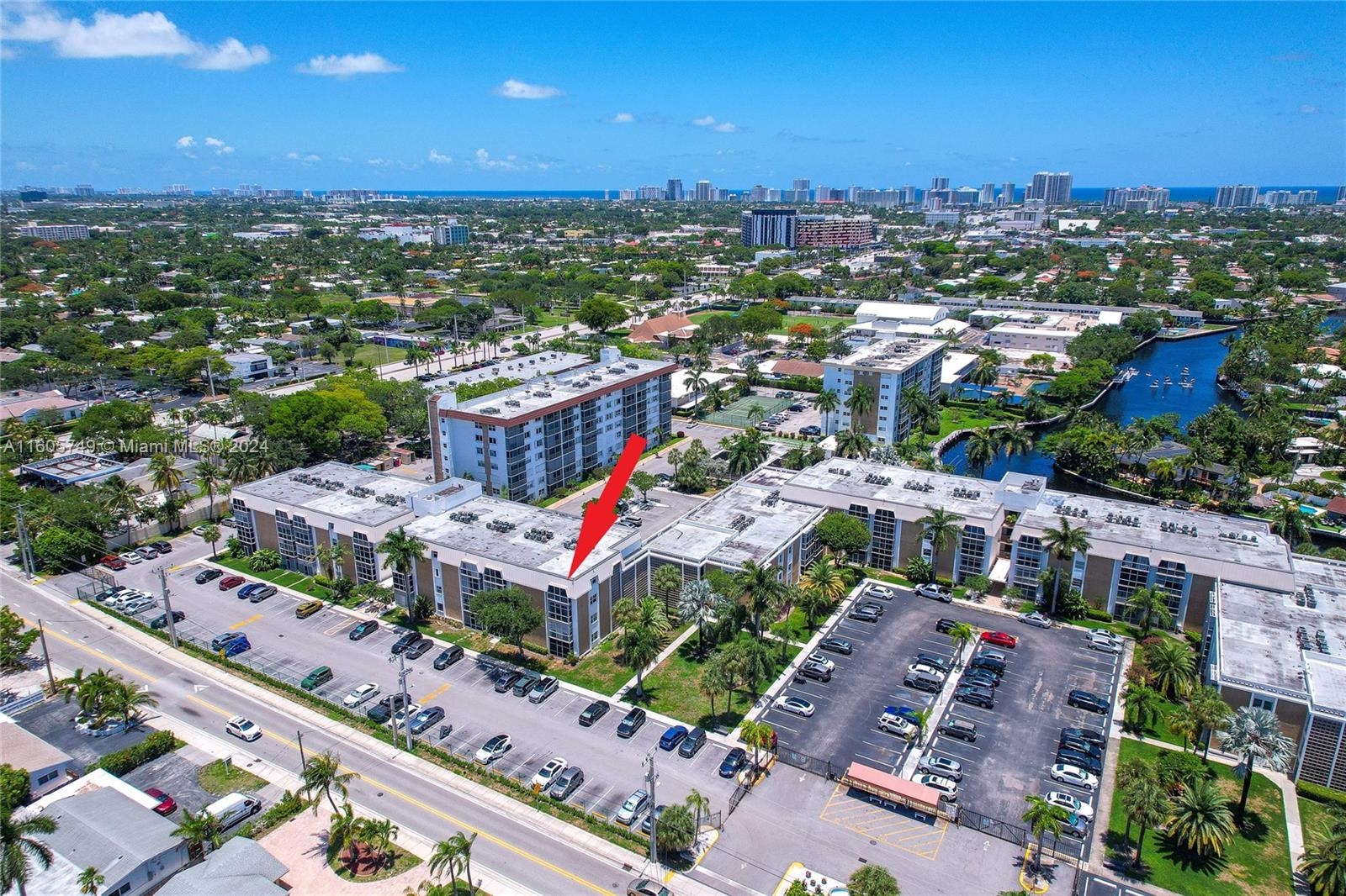 RIVER SHORES CONDO - Residential