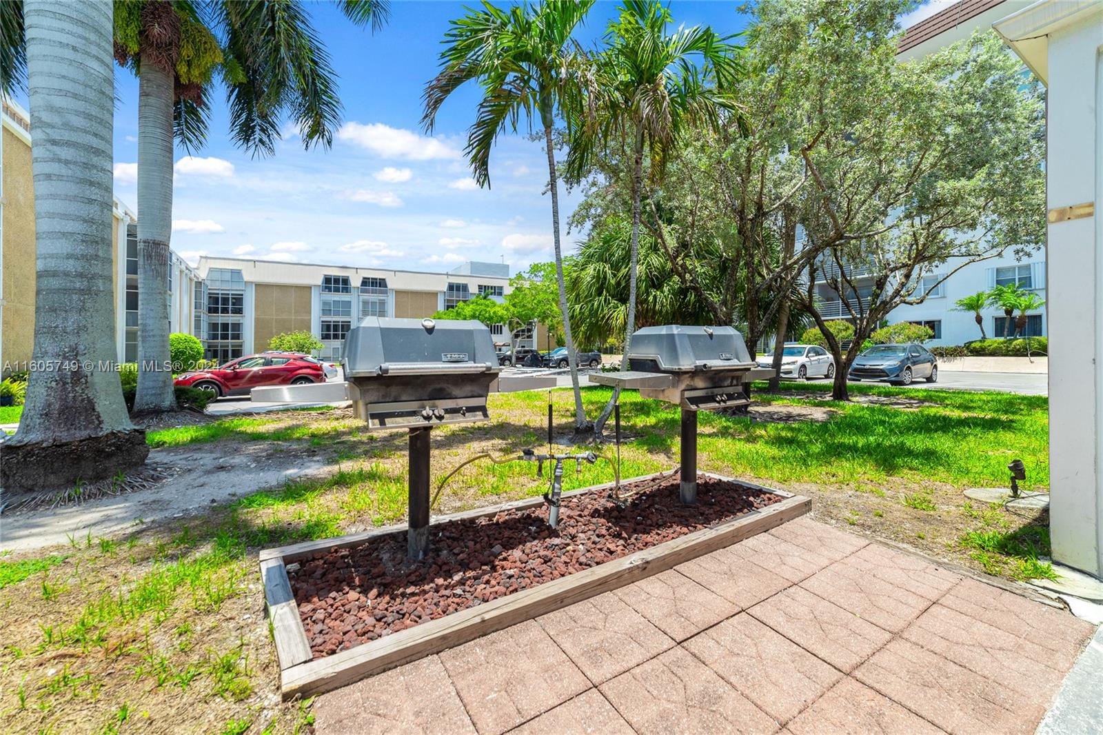 RIVER SHORES CONDO - Residential