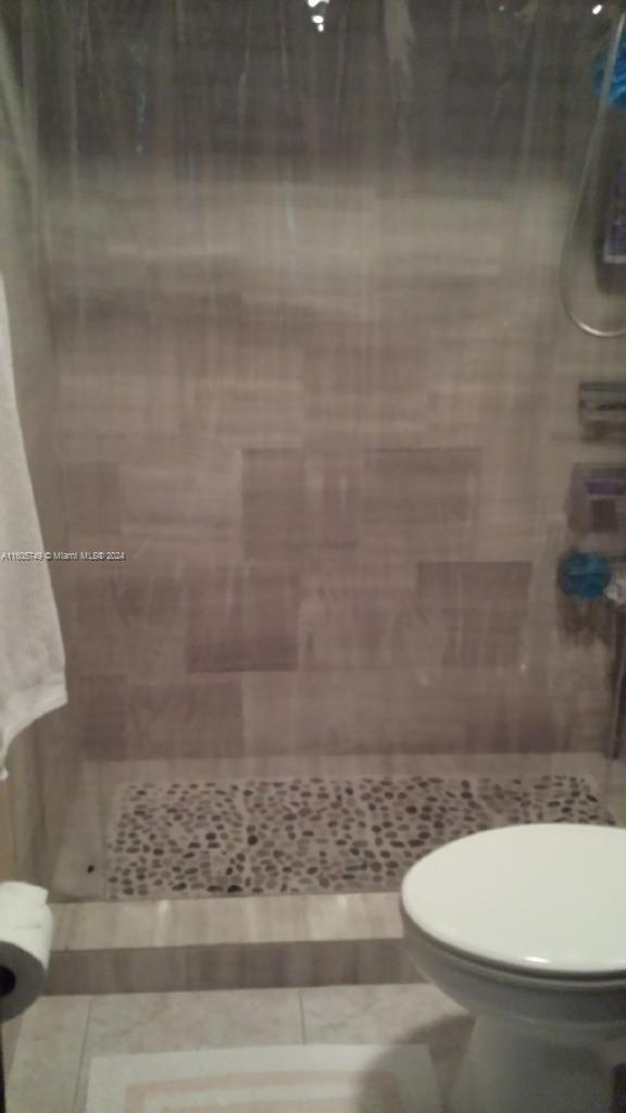 RIVER SHORES CONDO - Residential