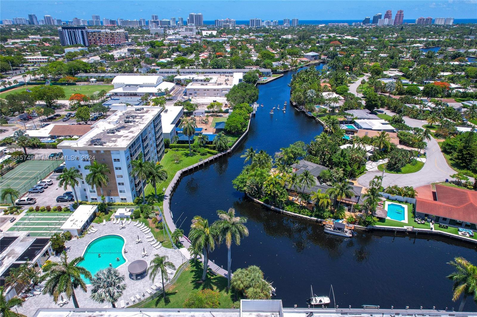 RIVER SHORES CONDO - Residential