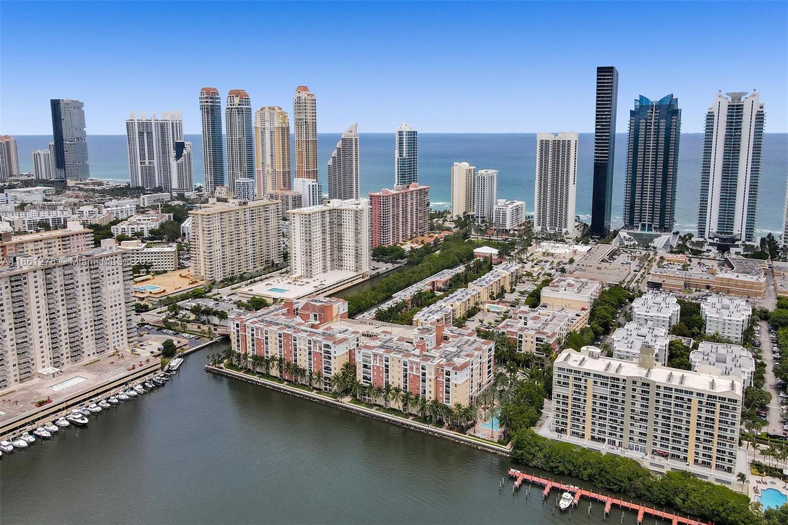 PORTO BELLAGIO CONDO - Residential