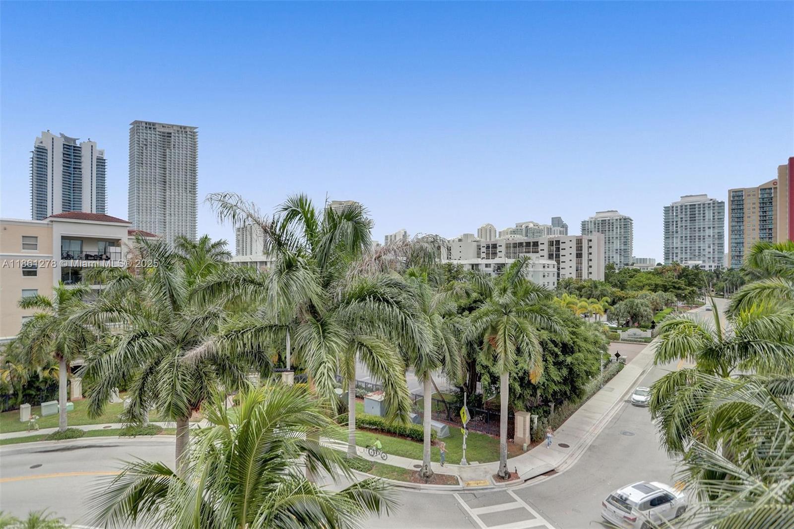 PORTO BELLAGIO CONDO - Residential