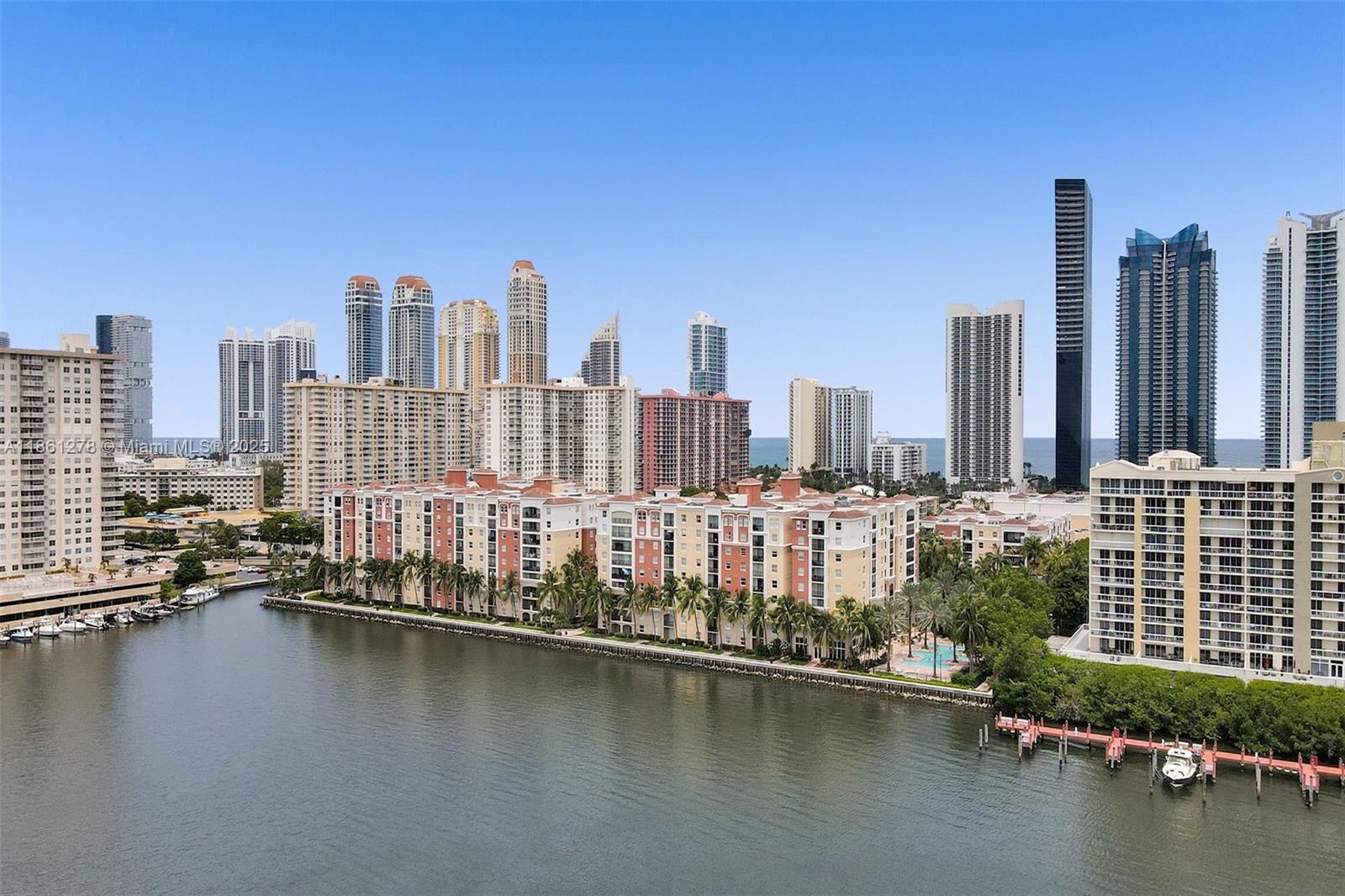 PORTO BELLAGIO CONDO - Residential