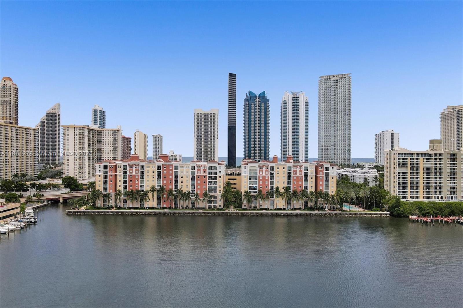 PORTO BELLAGIO CONDO - Residential