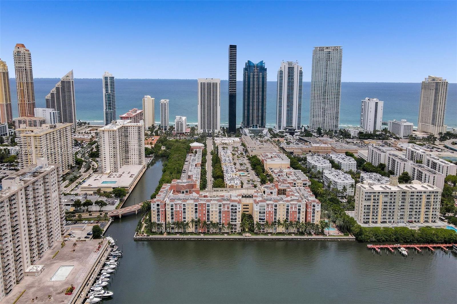 PORTO BELLAGIO CONDO - Residential