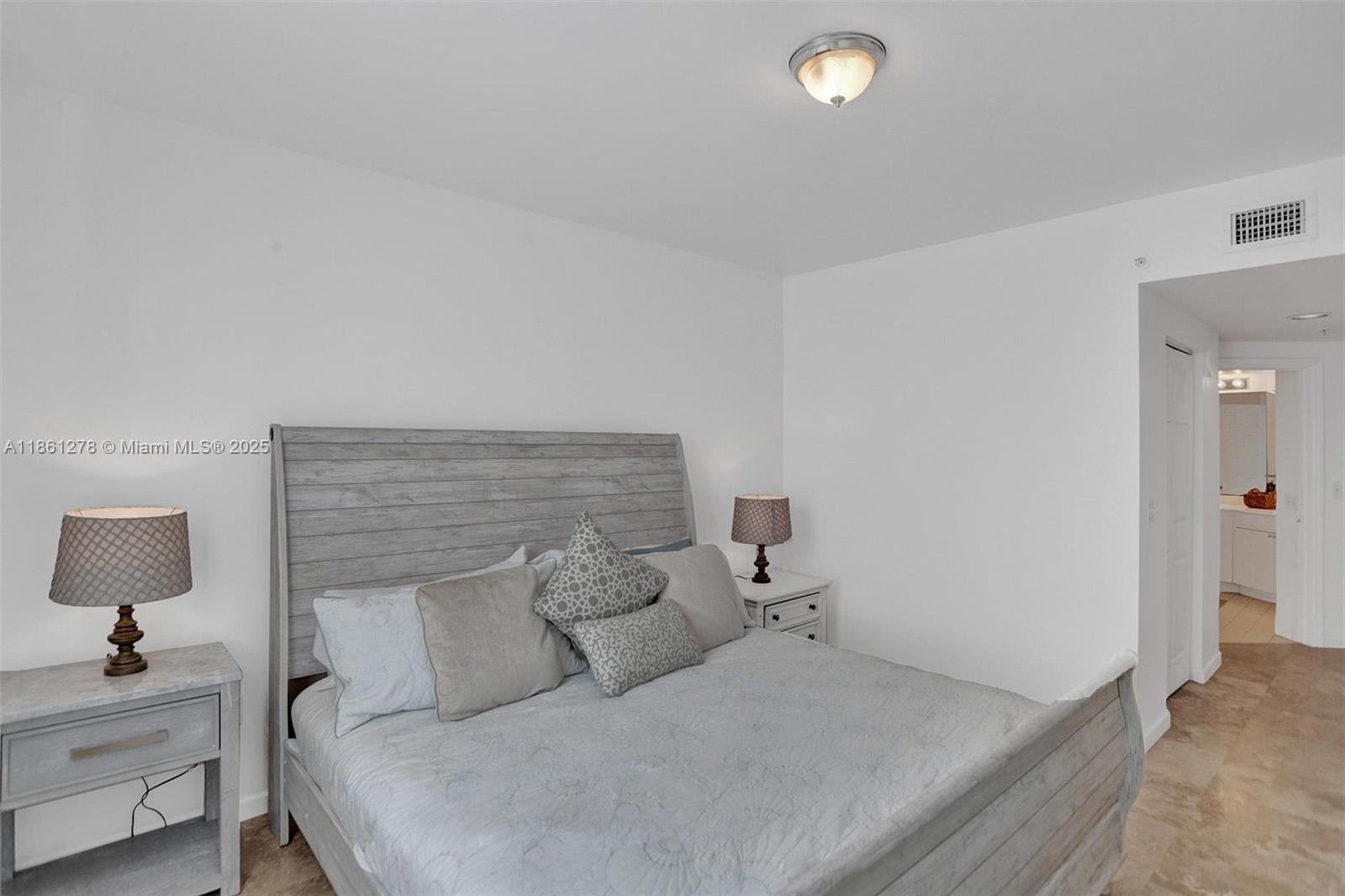 PORTO BELLAGIO CONDO - Residential