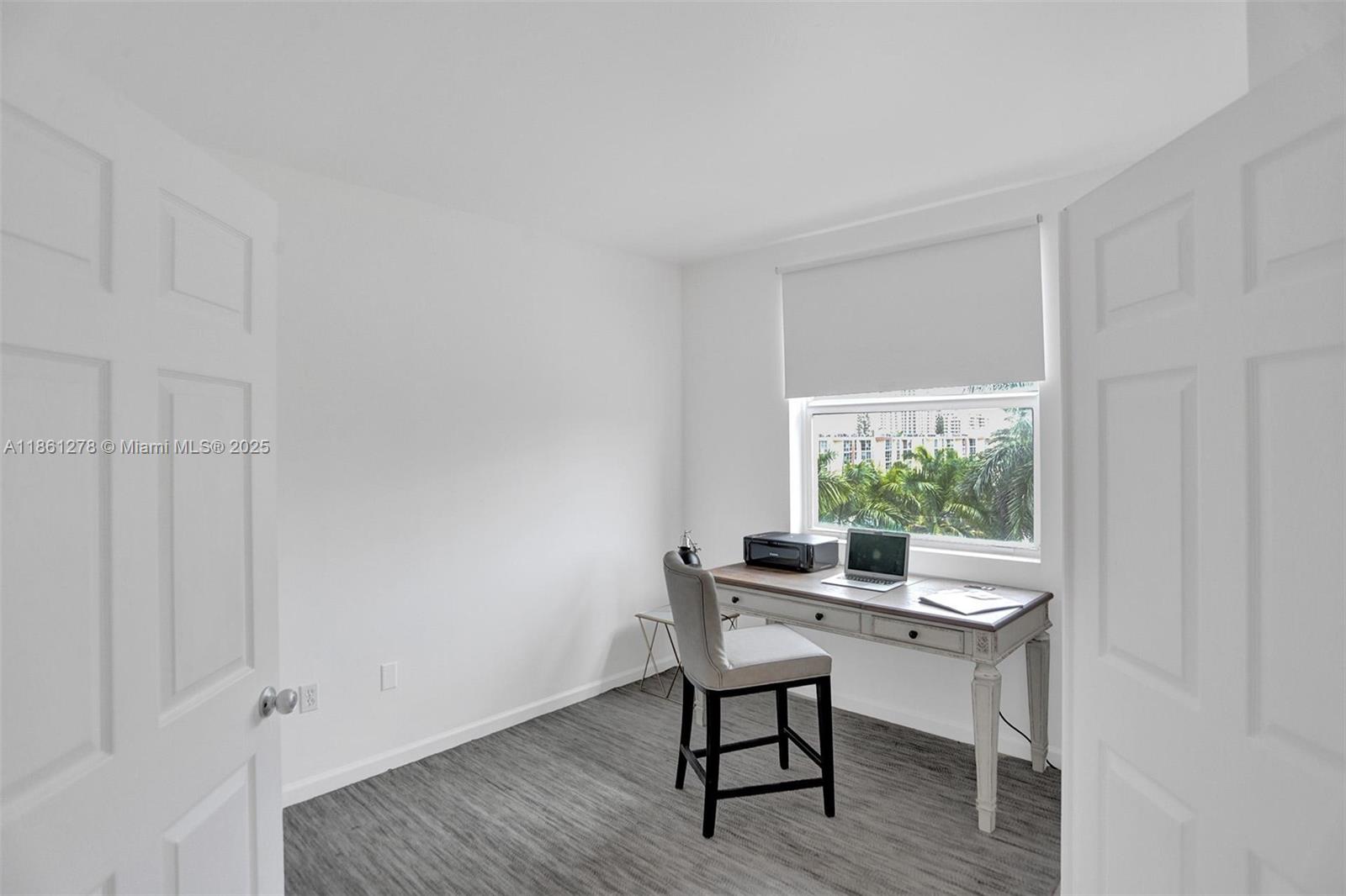 PORTO BELLAGIO CONDO - Residential