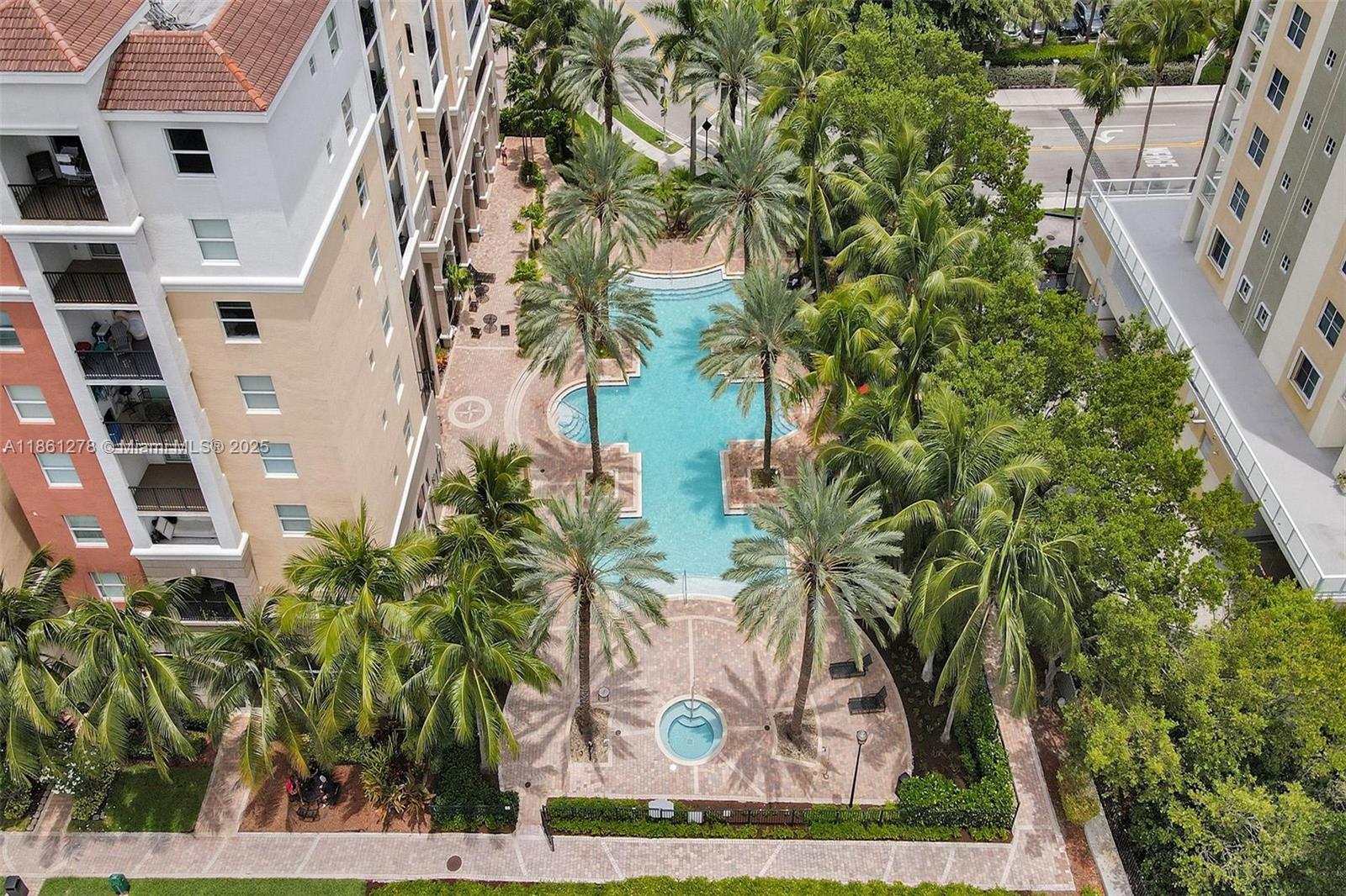 PORTO BELLAGIO CONDO - Residential