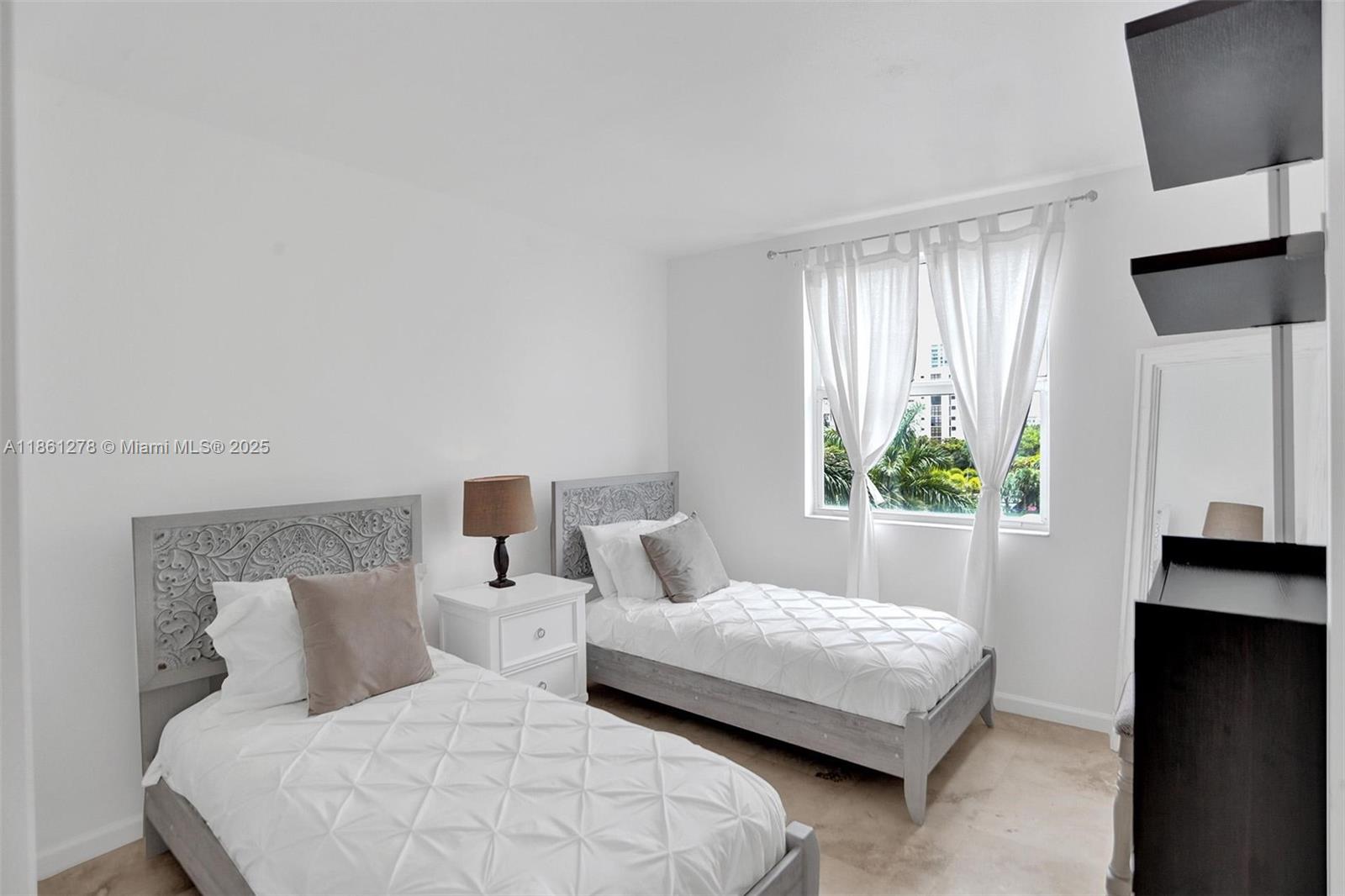 PORTO BELLAGIO CONDO - Residential