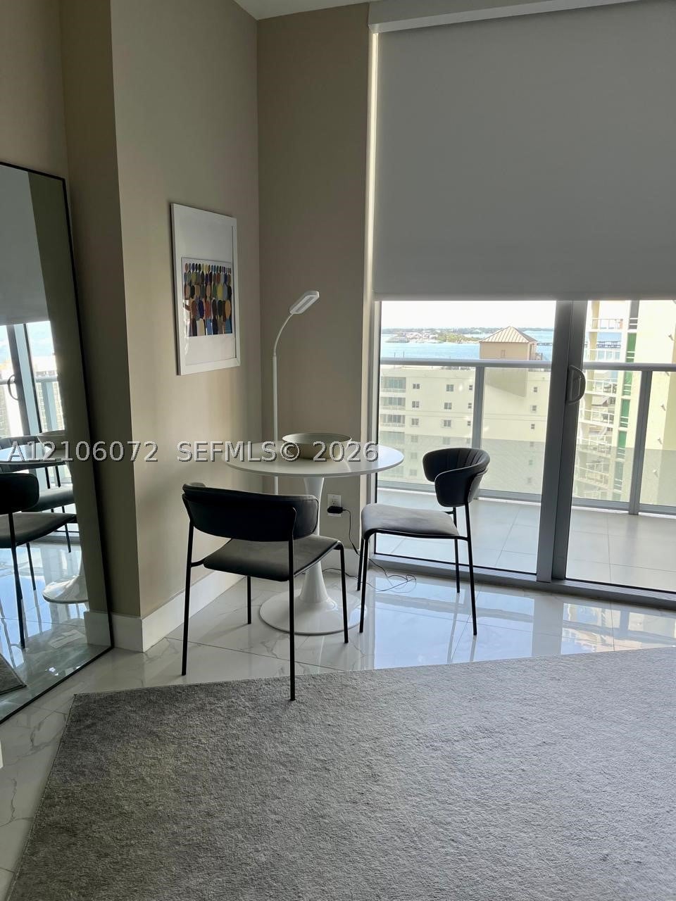 1300 Brickell Bay Dr 1806
