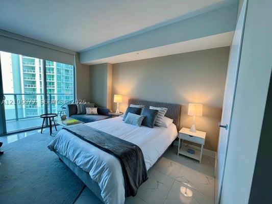 1300 BRICKELL BAY DR APT 1806, MIAMI, FL 33131 - Image 6a69a3bd332276b2cfbcc7fa7f445923/2822135707