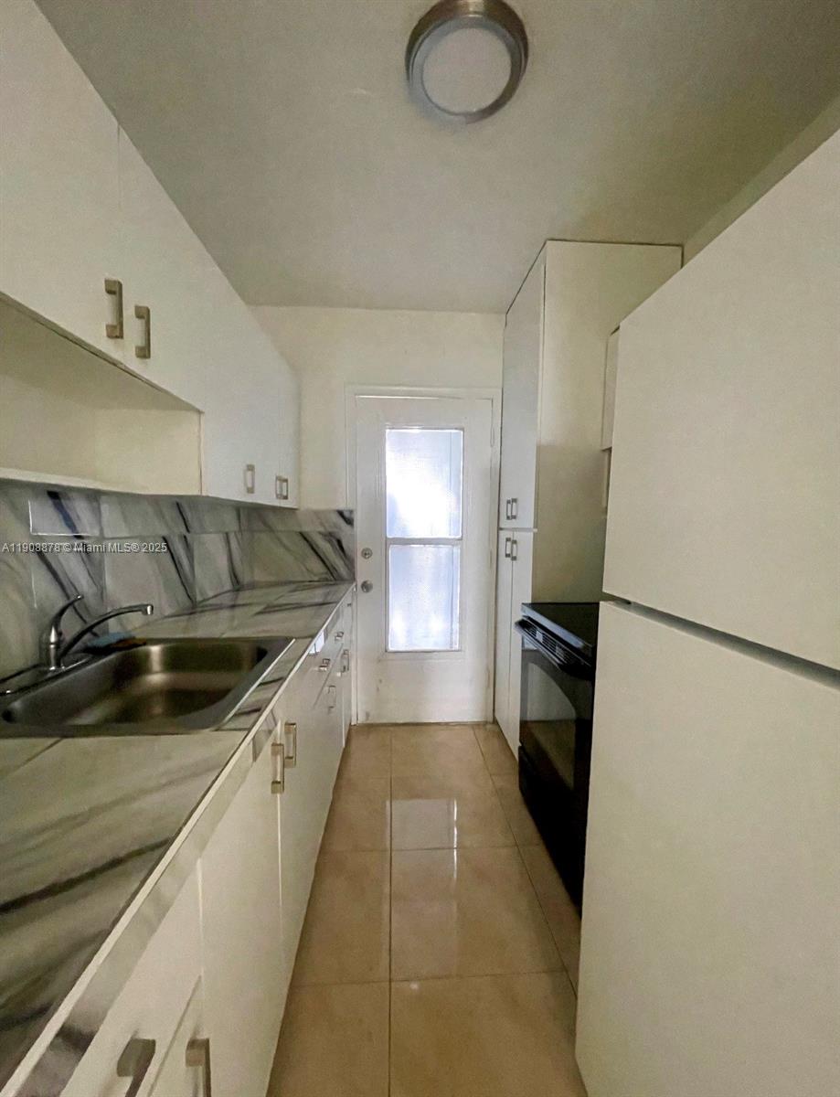 PARK VIEW ISLAND - Residential Lease