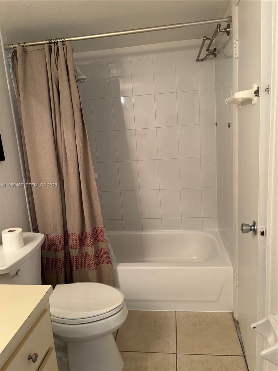 THE BERKELEY CONDO - Residential Lease