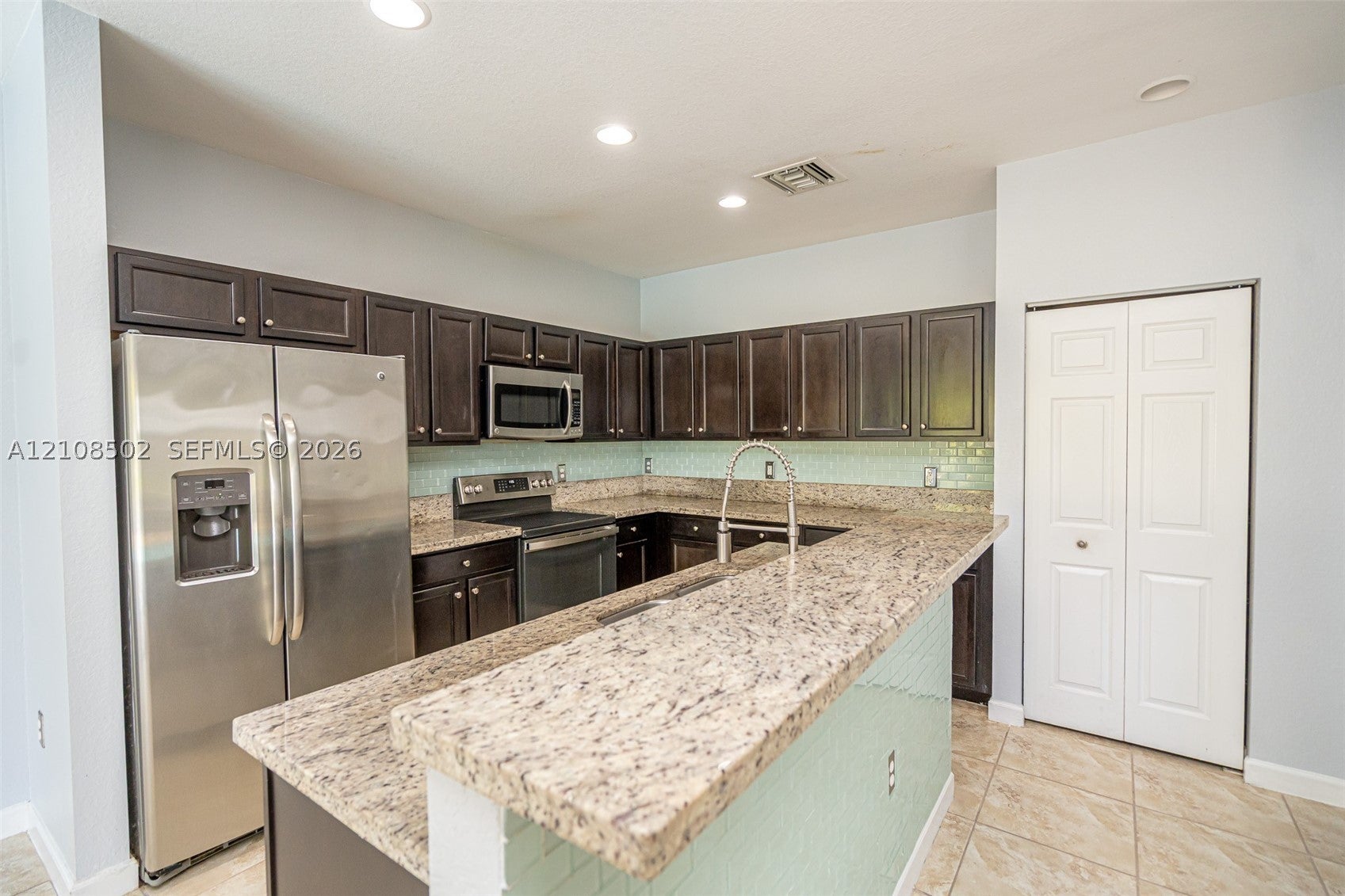 180 NE 26th Ave