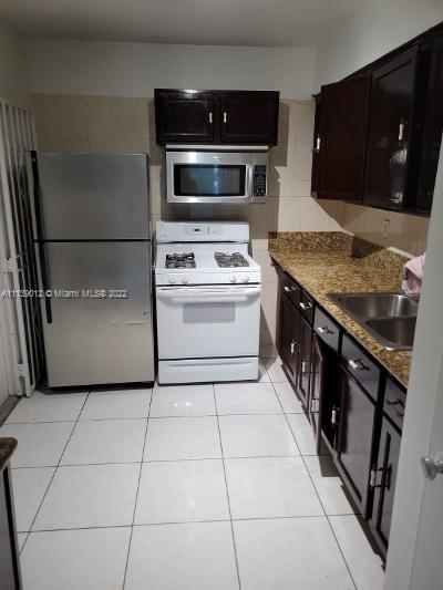 BISCAYNE BEACH-2ND ADDN - Residential