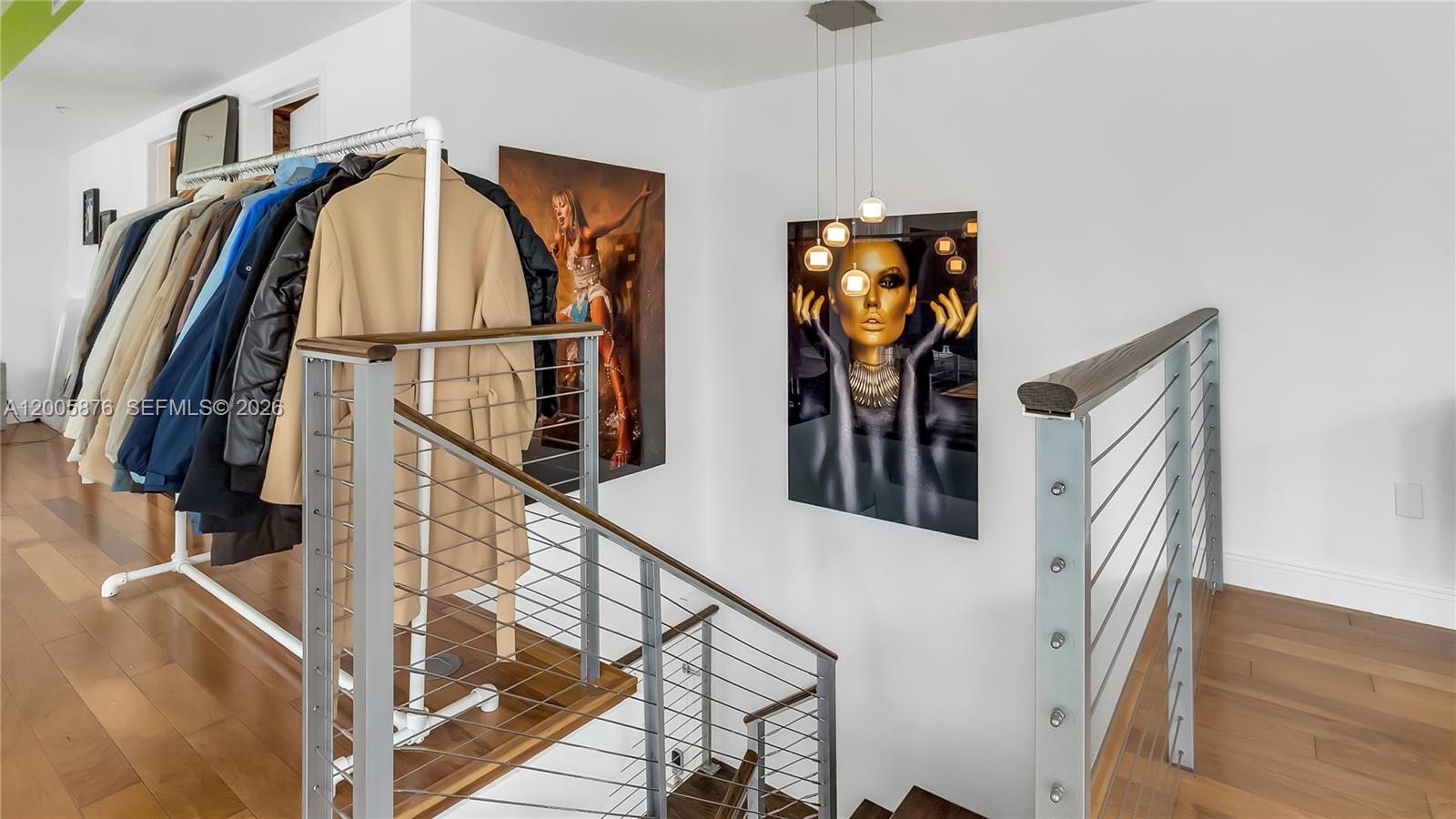 IVY CONDO - Residential
