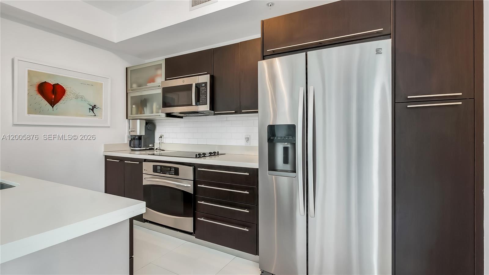 IVY CONDO - Residential