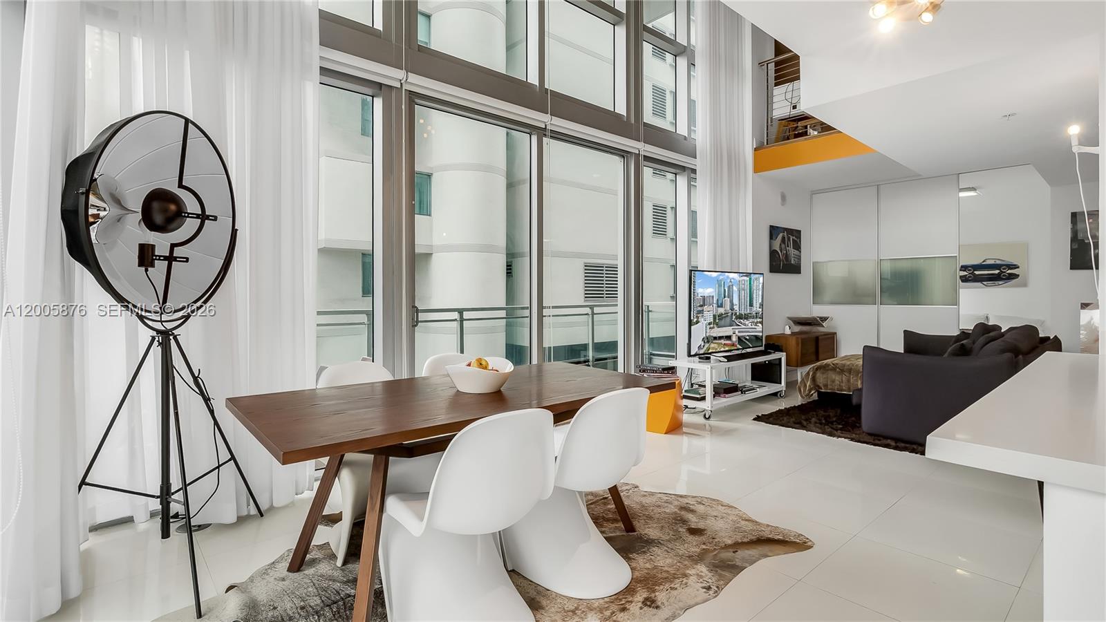 IVY CONDO - Residential