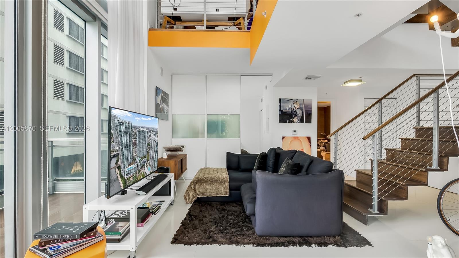 IVY CONDO - Residential