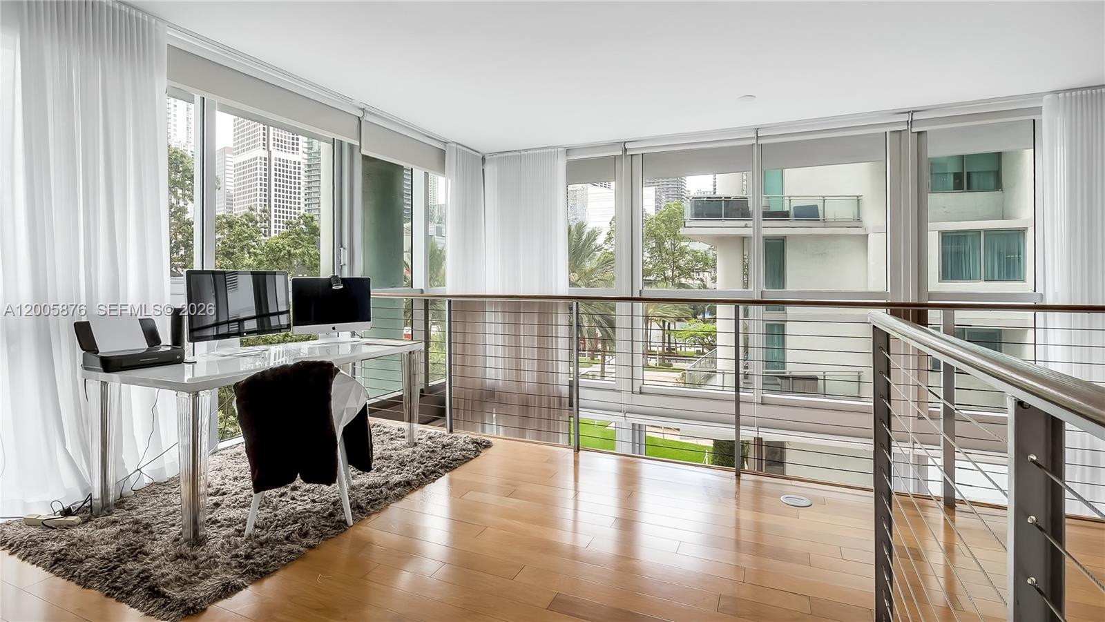 IVY CONDO - Residential