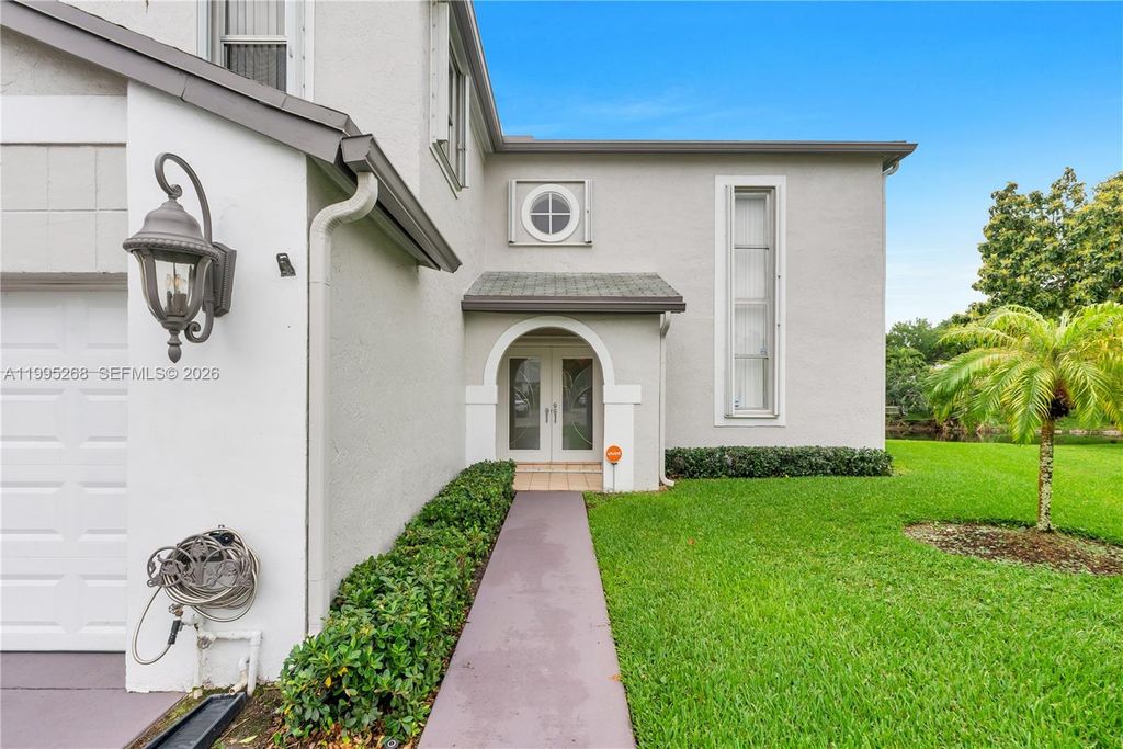 Photo of 9800 Glacier Dr, Miramar, FL 33025 (MLS # A11995268)