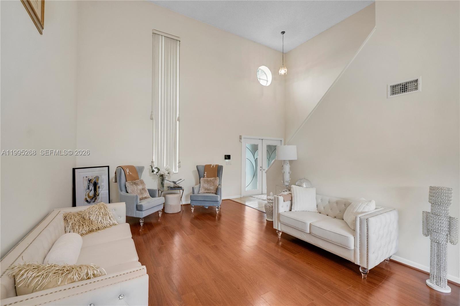 RIVER RUN - Residential