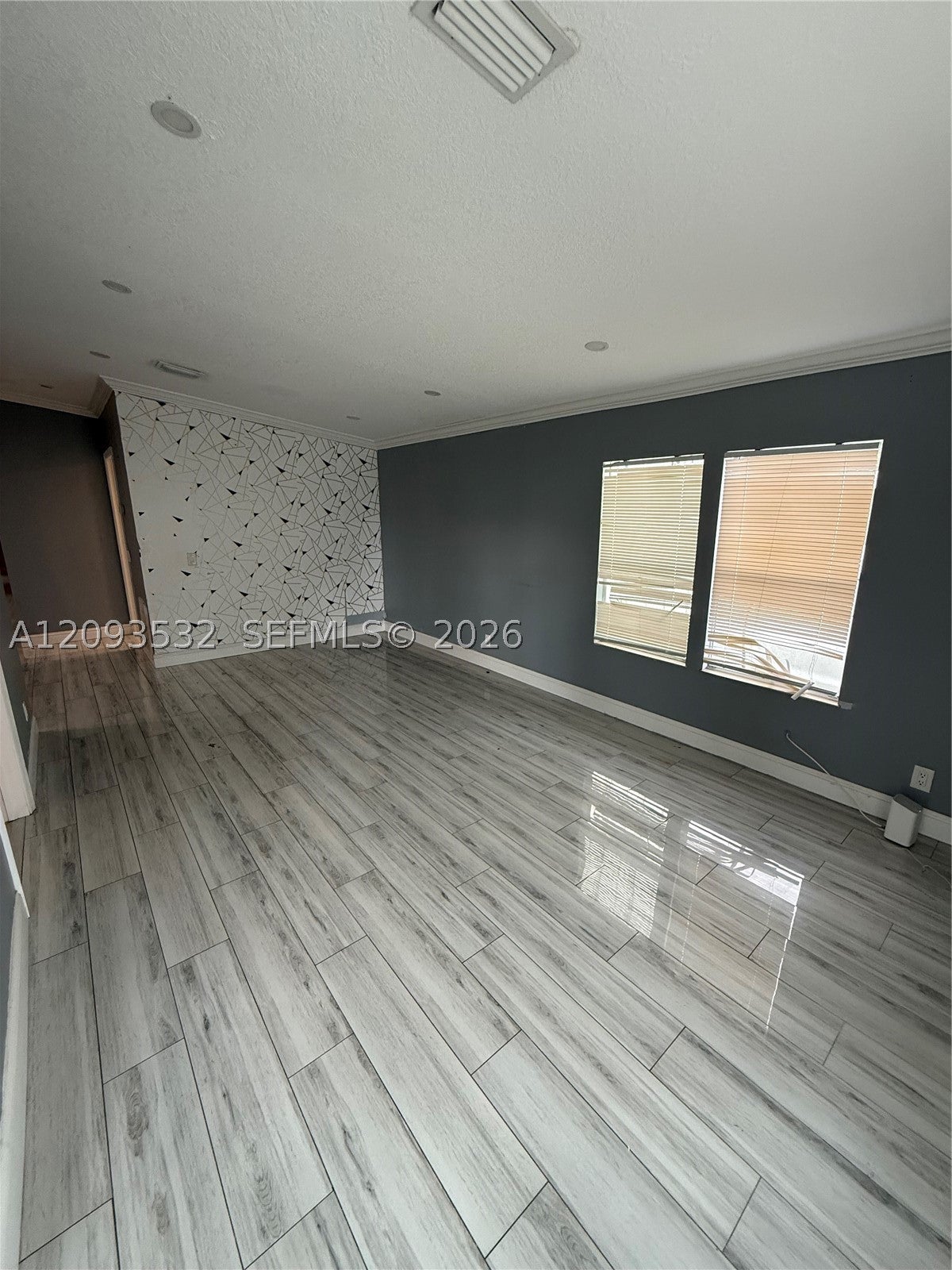 1531 DREXEL RD, West Palm Beach, FL, 33147/$115,000 2 1531 DREXEL RD