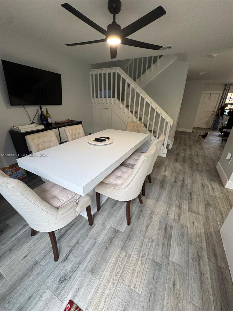 TOWNHOMES OF MONTEREY - Residential