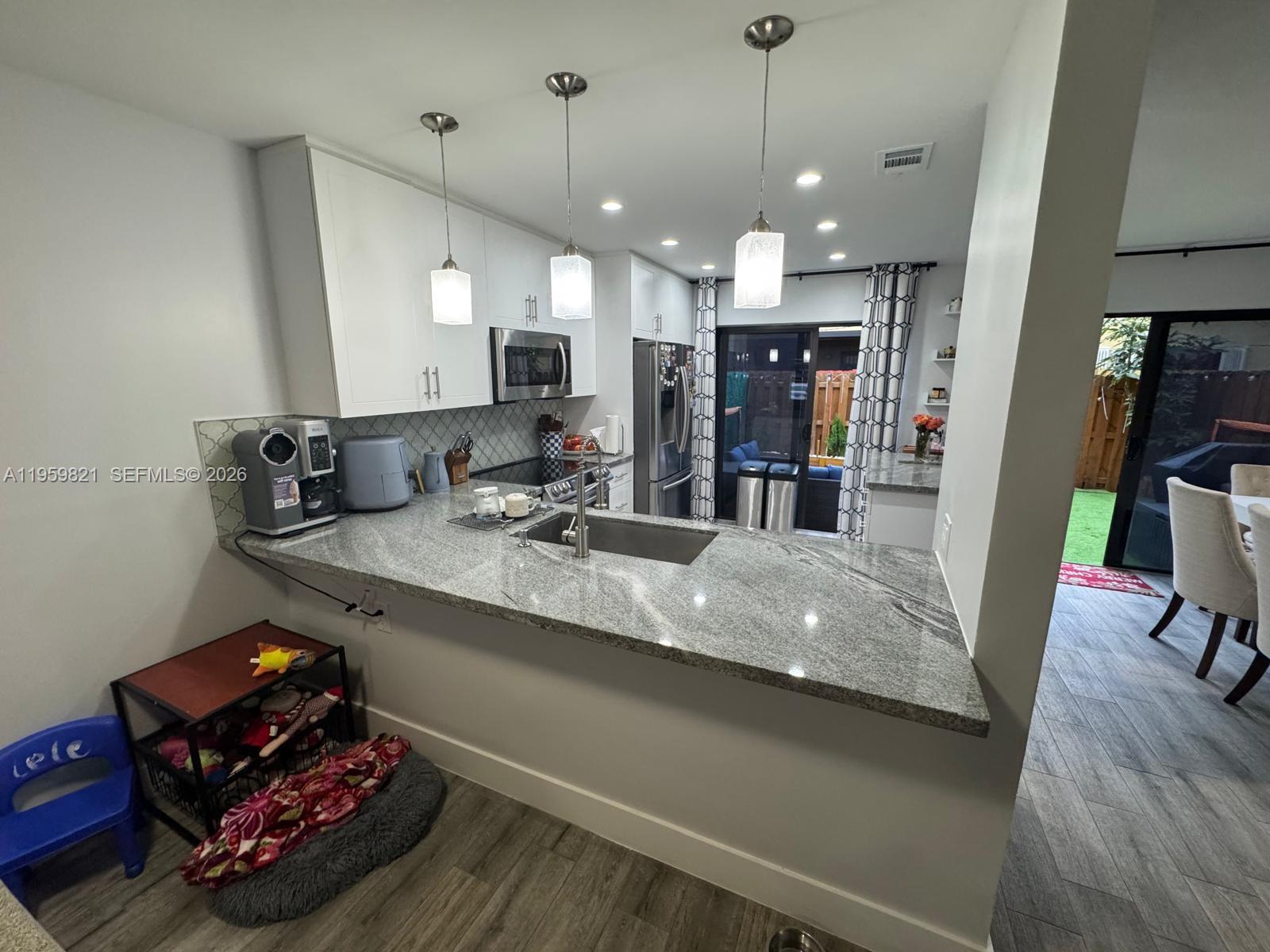 TOWNHOMES OF MONTEREY - Residential