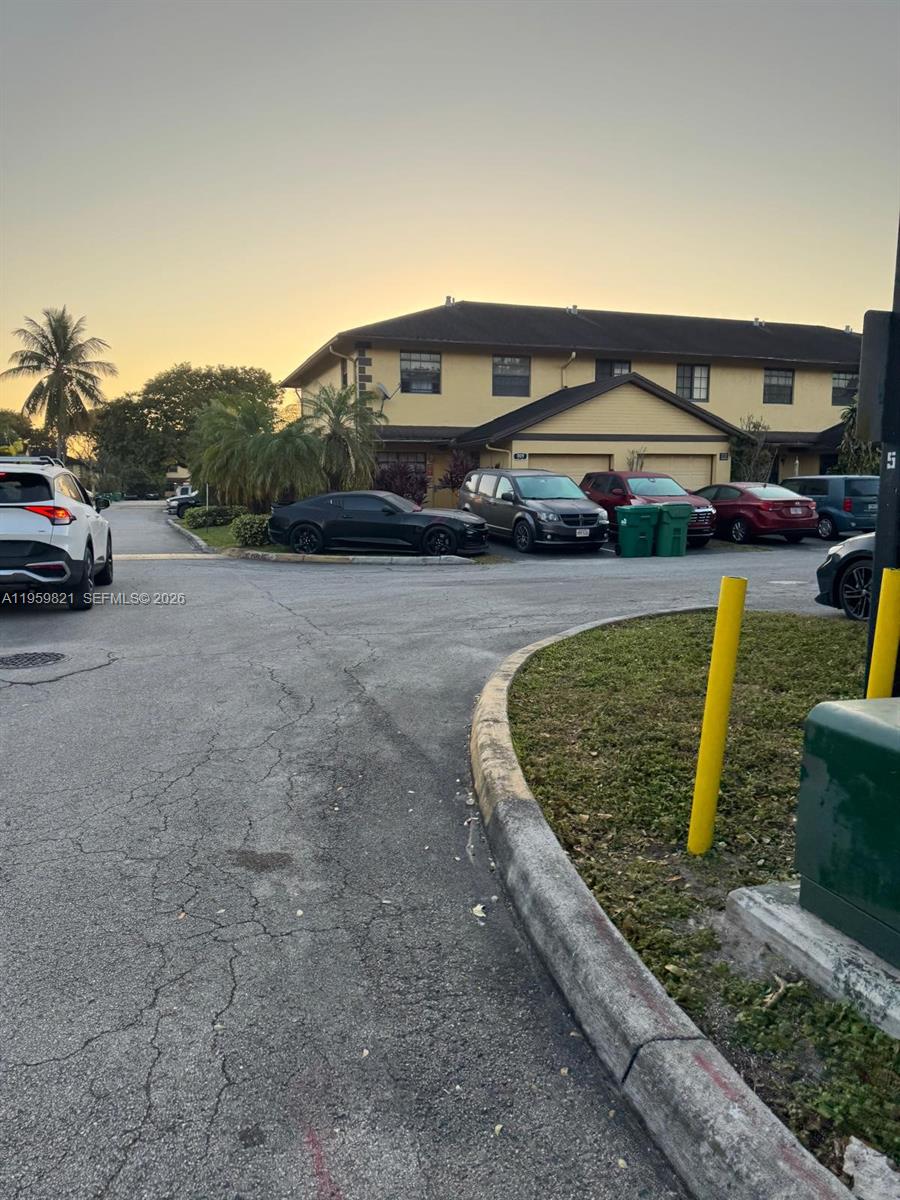 TOWNHOMES OF MONTEREY - Residential