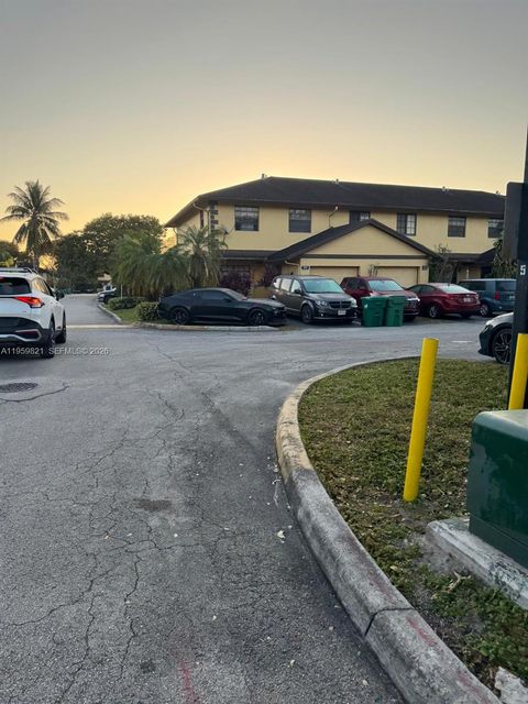 1074 NE 210th Terr Miami FL 33179