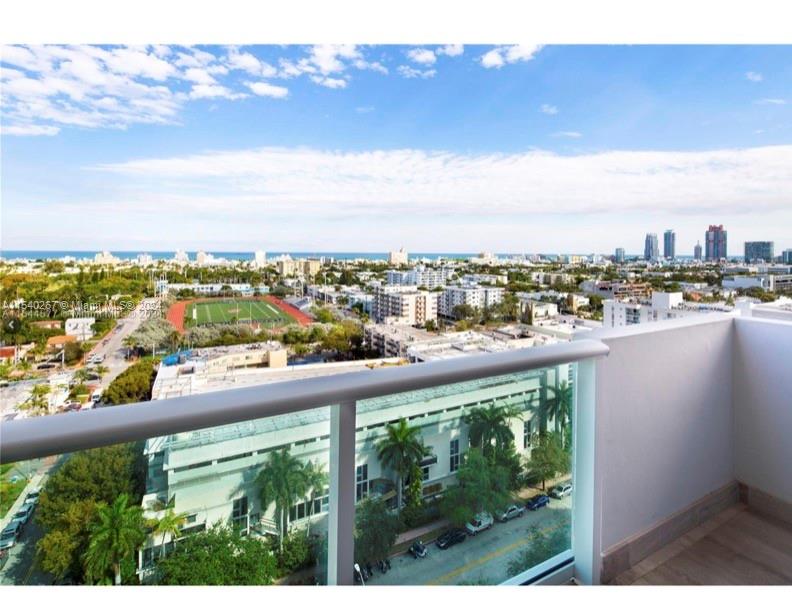 Property for Sale at 1200 West Ave 907, Miami Beach, Miami-Dade County, Florida - Bedrooms: 1 
Bathrooms: 2  - $495,000