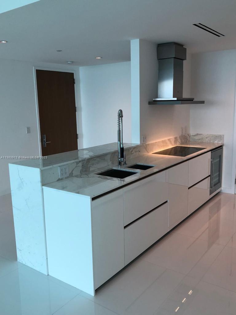 OCEANA BAL HARBOUR CONDO - Residential