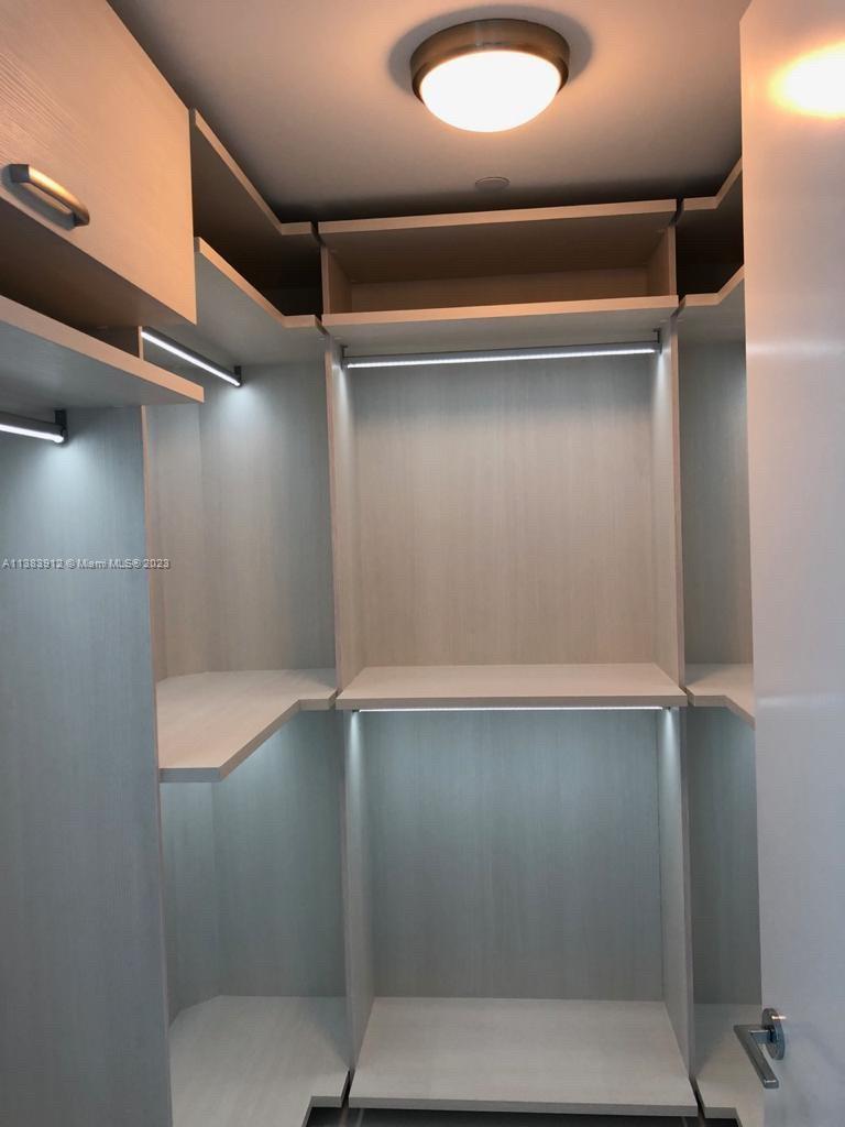 OCEANA BAL HARBOUR CONDO - Residential