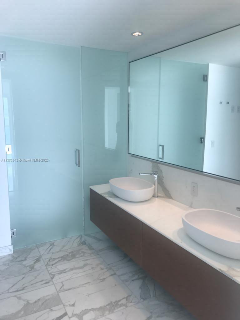 OCEANA BAL HARBOUR CONDO - Residential