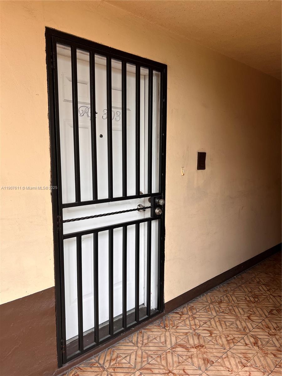 VISTA ALEGRE CONDO - Residential Lease