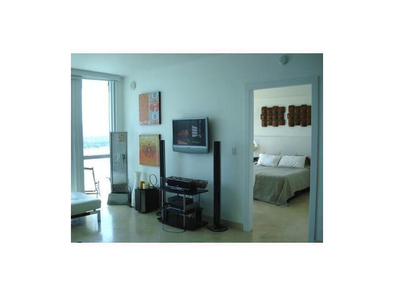 BENTLEY BAY - Residential Lease