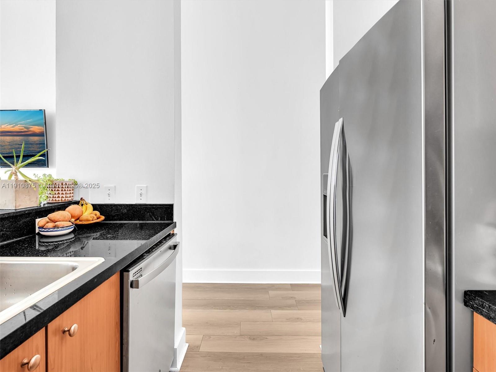 EDGEWATER LOFTS CONDO - Residential Lease