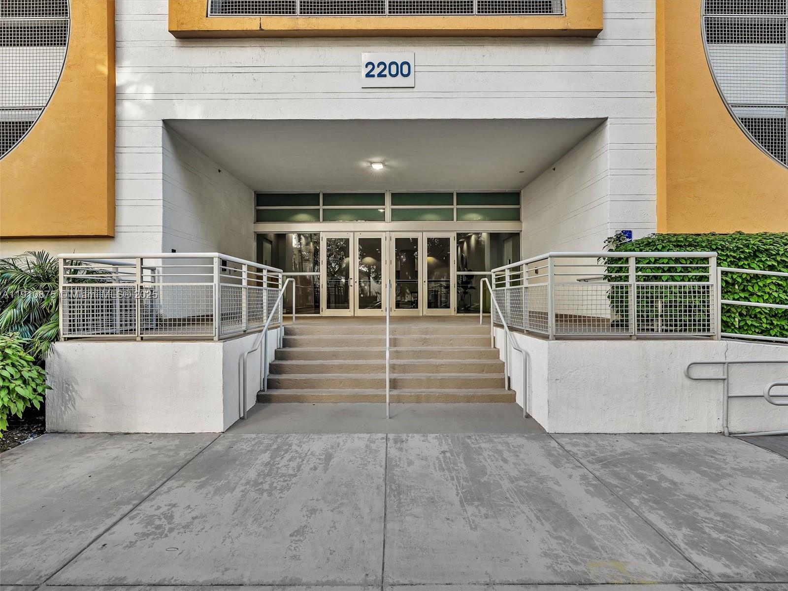 EDGEWATER LOFTS CONDO - Residential Lease