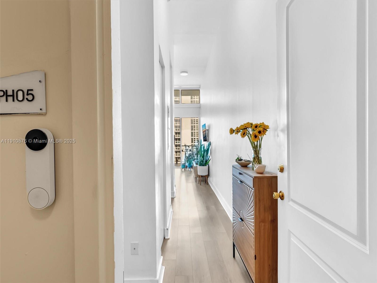 EDGEWATER LOFTS CONDO - Residential Lease