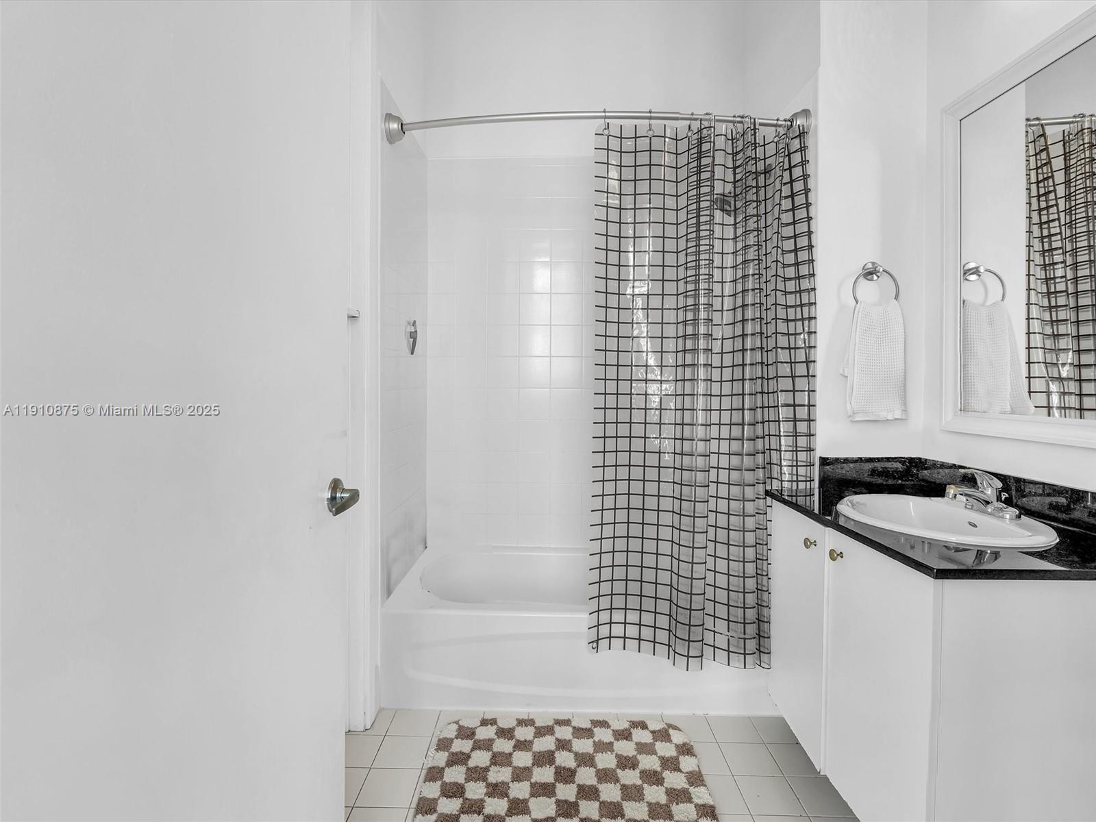 EDGEWATER LOFTS CONDO - Residential Lease