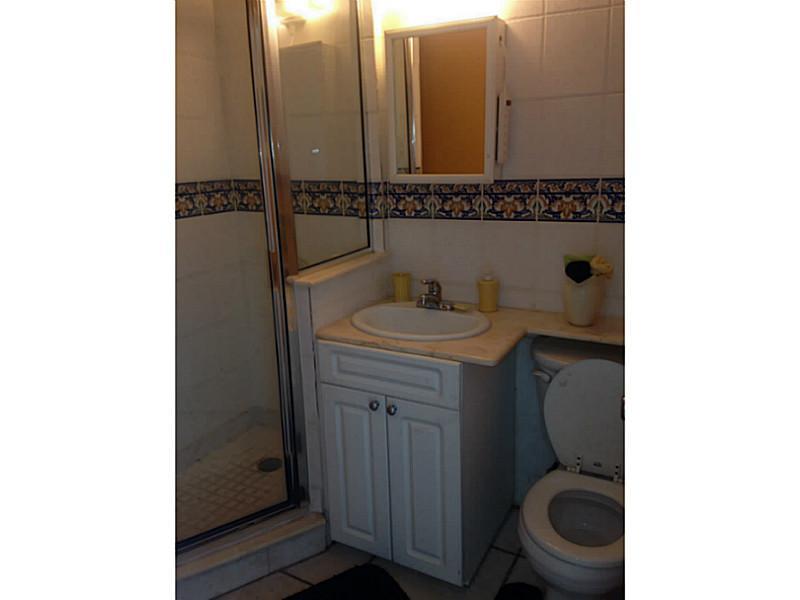 BROADWATER BEACH ARMS II - Residential Lease