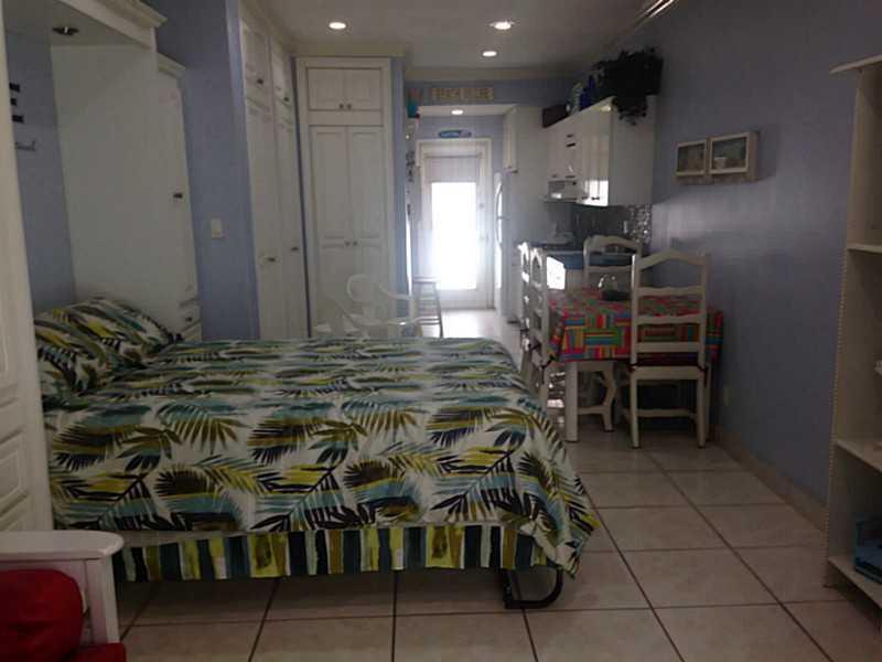 BROADWATER BEACH ARMS II - Residential Lease