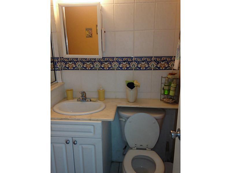 BROADWATER BEACH ARMS II - Residential Lease