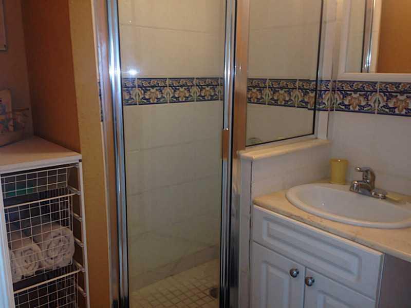 BROADWATER BEACH ARMS II - Residential Lease