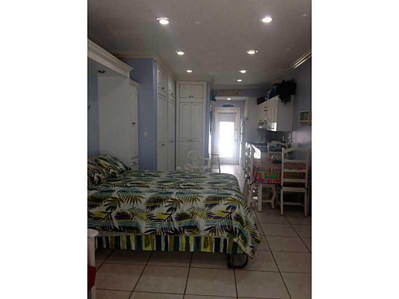 BROADWATER BEACH ARMS II - Residential Lease