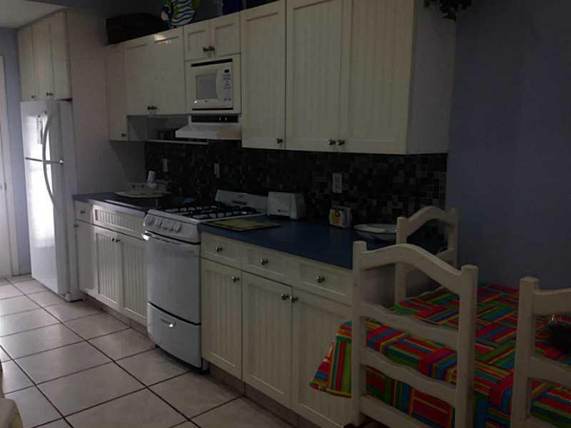 BROADWATER BEACH ARMS II - Residential Lease