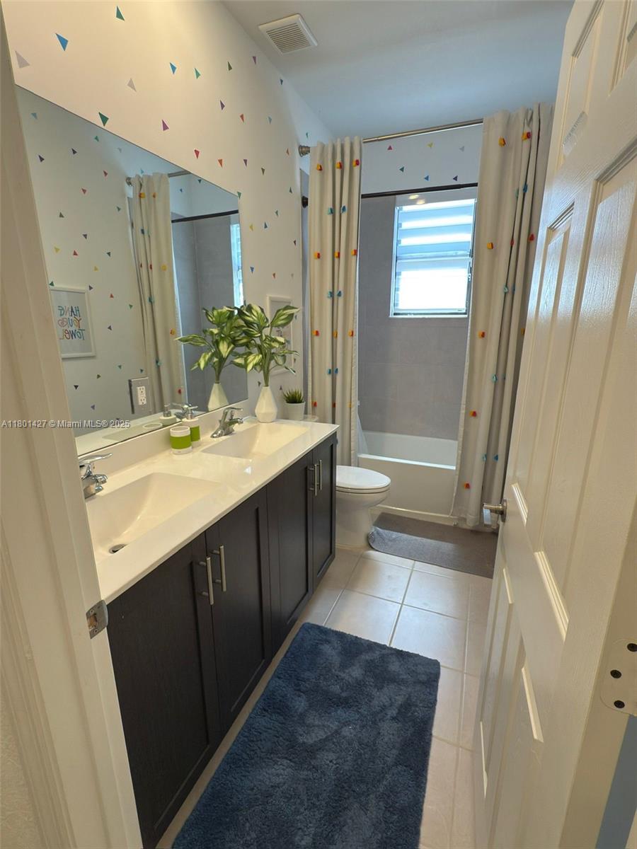 AQUABELLA NORTH - Residential